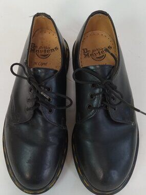 Dr Martens Size 4 US Woman 2 UK Made in England Black Shoes C2 DM22085 Leather